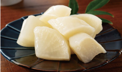 パリパリ食感ざく切りたくあん